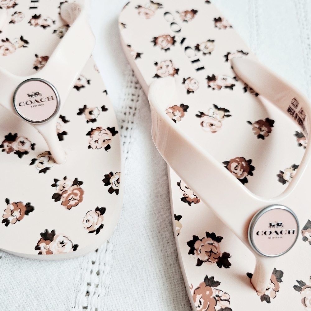 Coach Zayn Floral Print Blush Flip Flop Slip On Sandals Pink Flowers Size 6 NEW - Picture 9 of 11